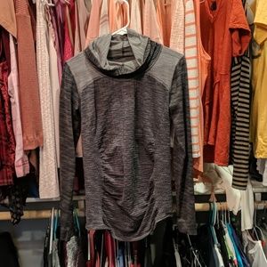 Long sleeve work out top